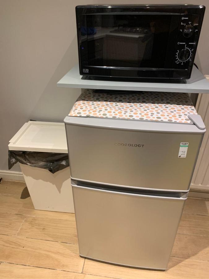 Studio Apartment - Entire Lower Ground Floor - Only 7 Mins Walk Kings Cross St Pancras Station ロンドン エクステリア 写真